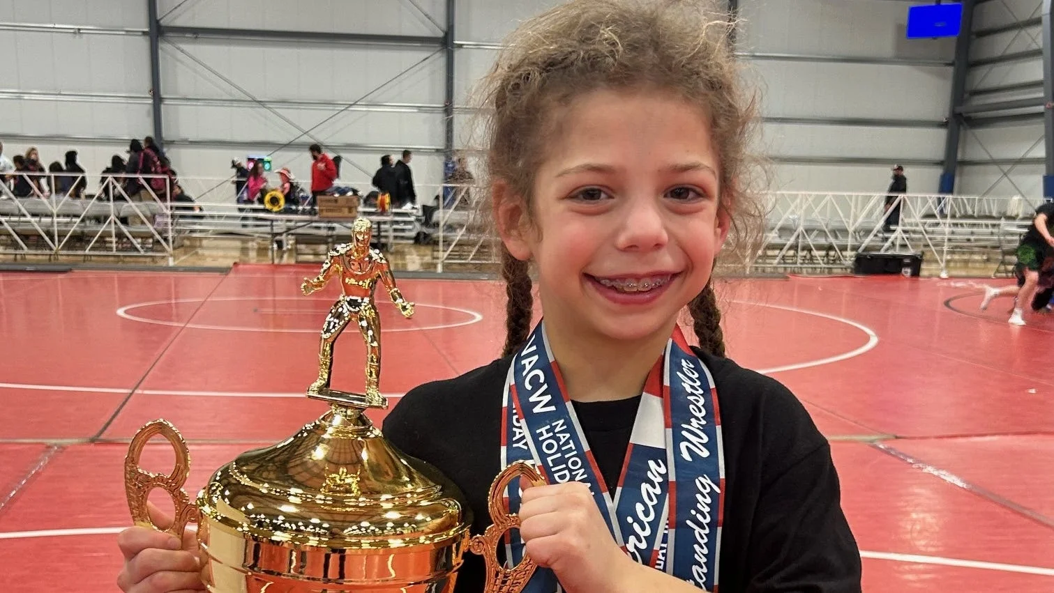 9-Year-Old Powerlifter Lucy Milgrim Becomes Global Sensation with Viral 180-Pound Deadlift