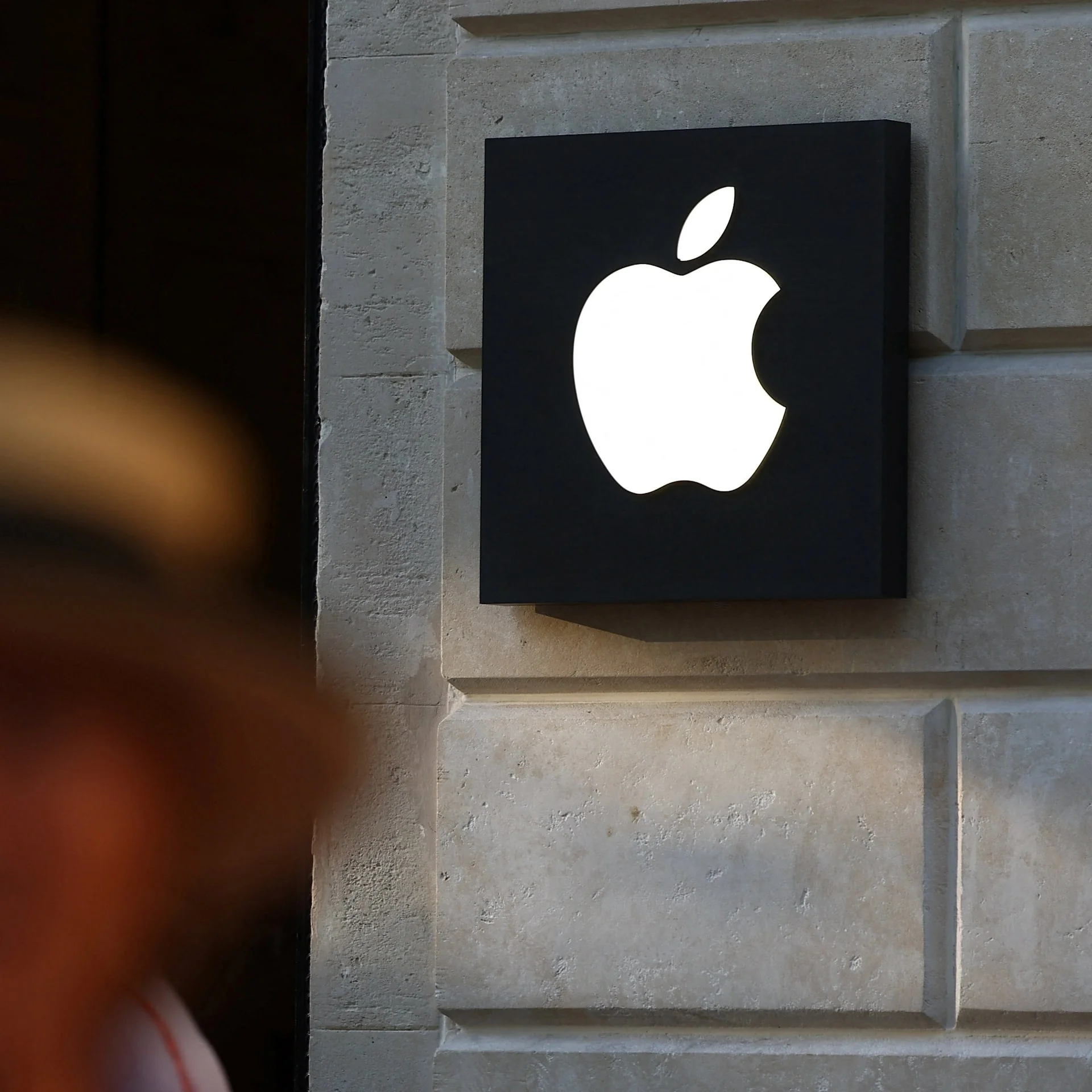 Apple Shells Out $1.6 Billion for Secretive Israeli AI Firm Q.ai, Signaling Major AI Push