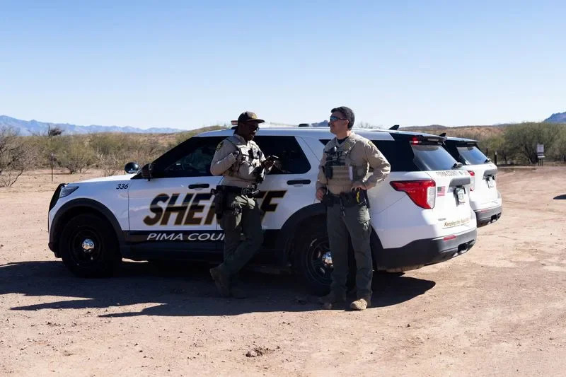 Arizona Border Patrol Shooting Wounds Fugitive Human Trafficking Suspect Amid Rising Immigration Tensions
