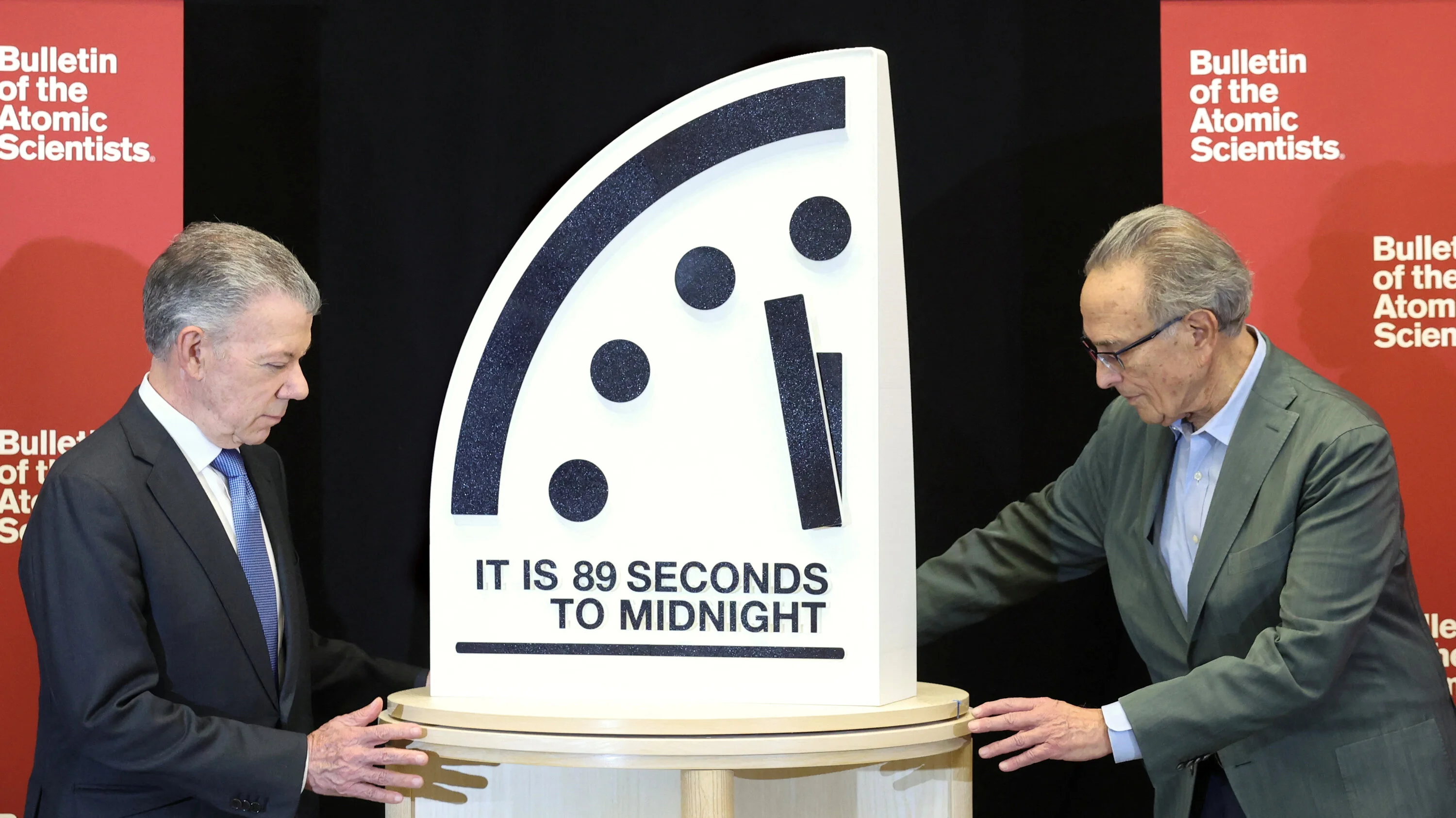 From Gridiron Snubs to Doomsday Clocks: Key Headlines from Jan. 28