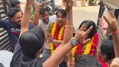 Emotional Homecoming: Son's Surprise Reunion in Hyderabad Captures Hearts Online