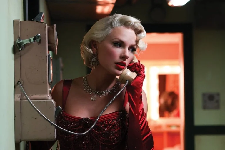 Taylor Swift Makes History with Sixth IFPI Global Artist of the Year Award