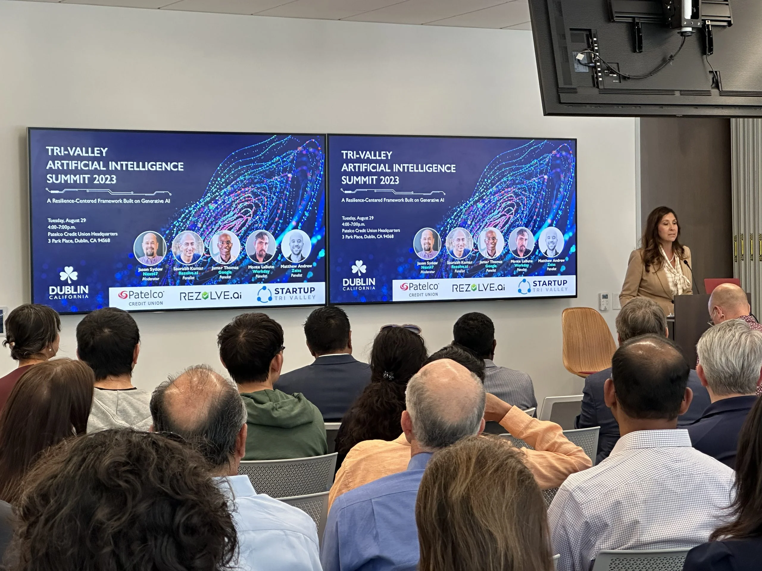 Tech Leaders Pivot to AI, Physical Robots, and Defense Amid Smartsheet's C-Suite Shake-Up