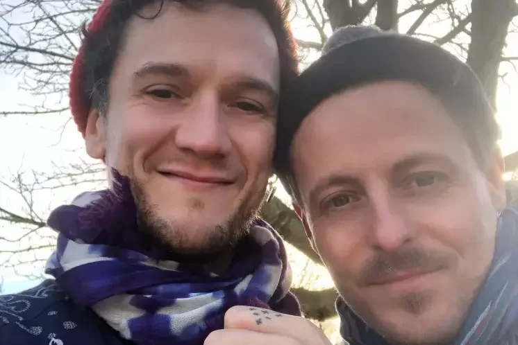 UK Couple's Viral Video Shatters 8 Outdated India Stereotypes Amidst AI Debates