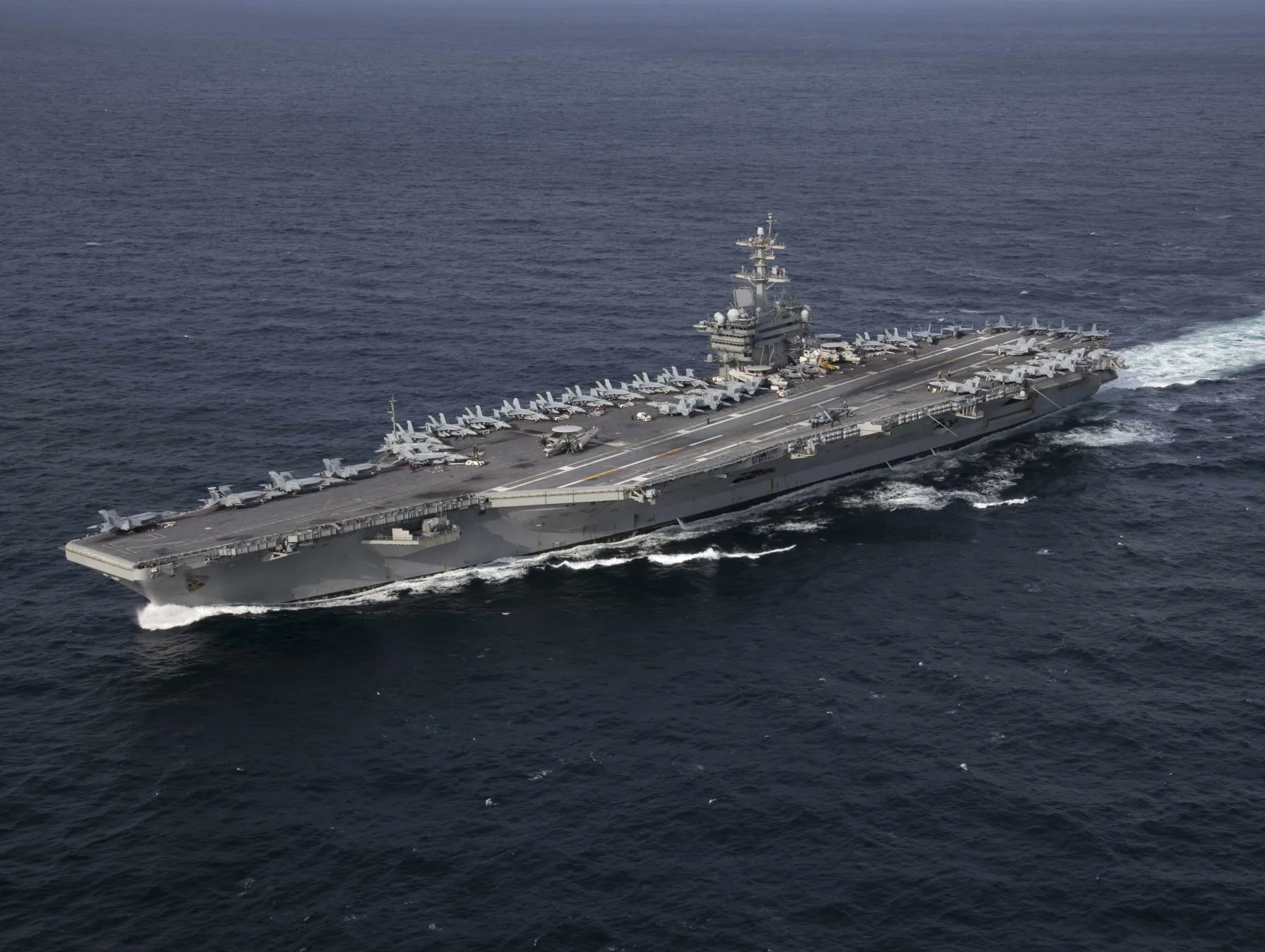 The aircraft carrier USS Abraham Lincoln (CVN-72) underway in the Atlantic Ocean, January 2019